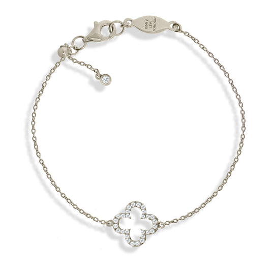 
Silver chain bracelet with sliding ball size adjuster and clover charm adorned with Cubic Zirconia decoration.

