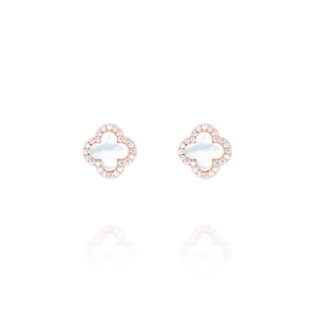 
Rose gold plated silver clover mother of pearl earrings with 8 mm diameter.

